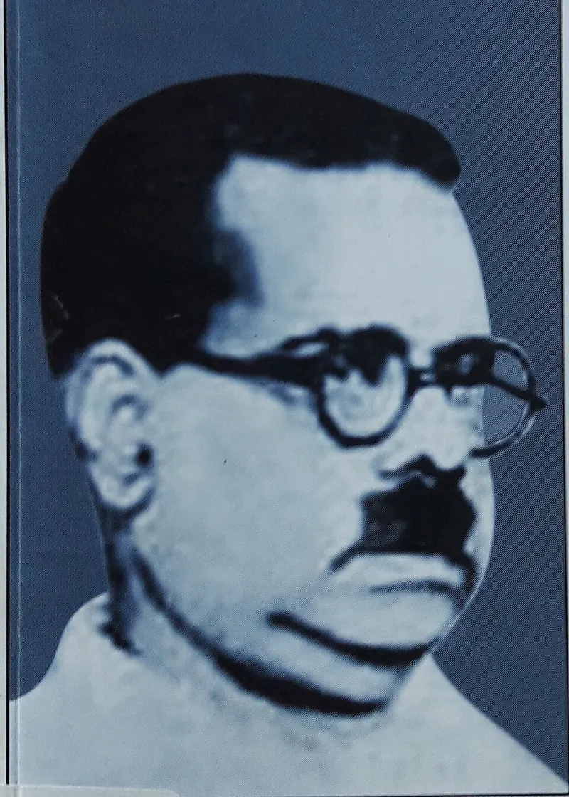 Bharathidasan wins the Golden Parrot Prize