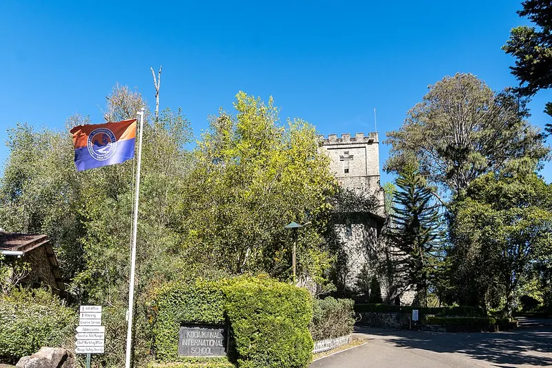 Highclerc School, later Kodaikanal International School, opens