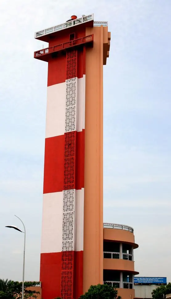 Madras's first standalone lighthouse begins operation